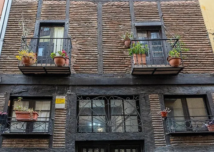 Aptc Etxea Hostel Vitoria-Gasteiz